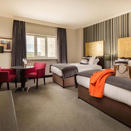 Talbot Hotel Карлоу Экстерьер фото