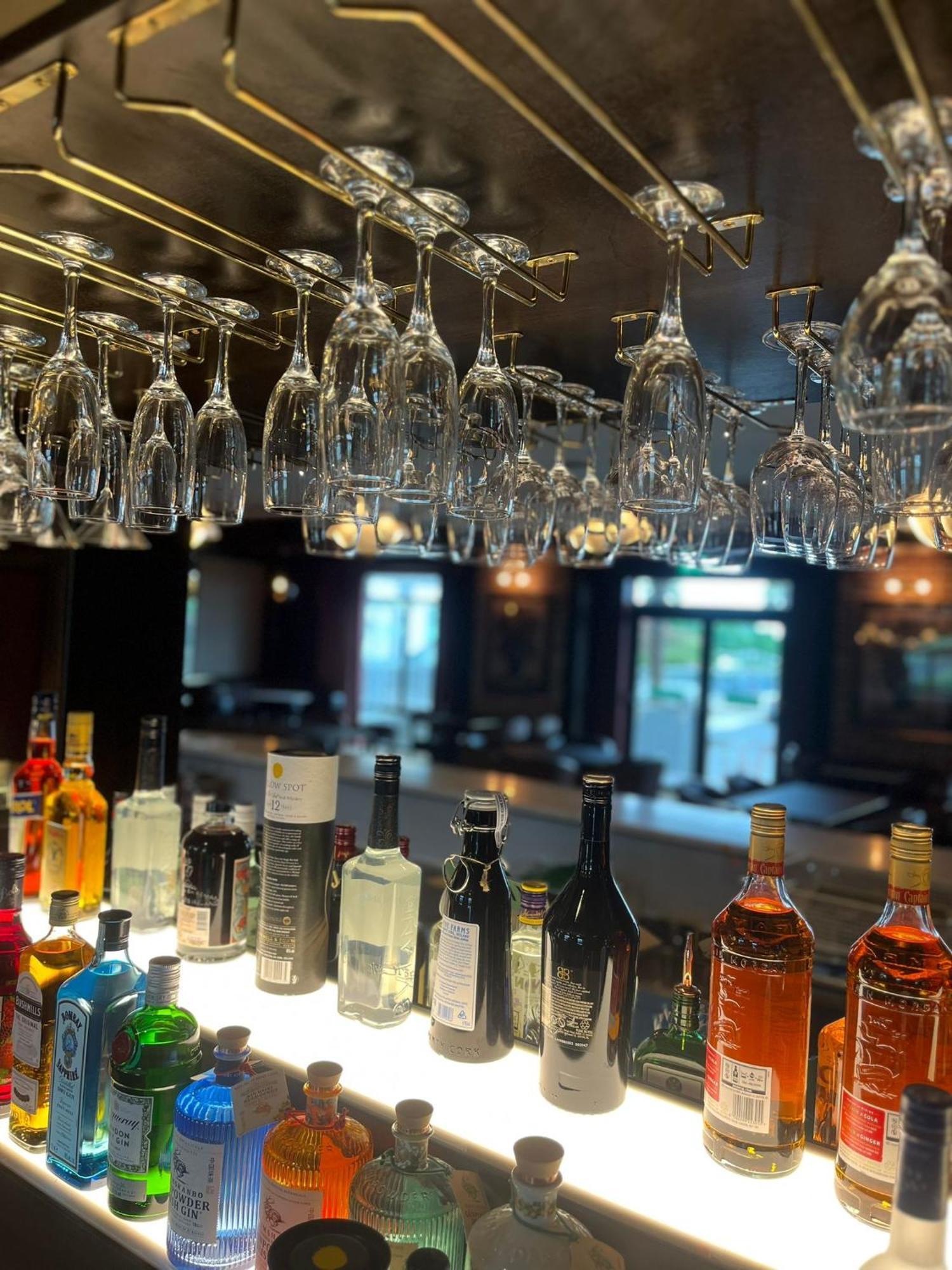 Talbot Hotel Карлоу Экстерьер фото