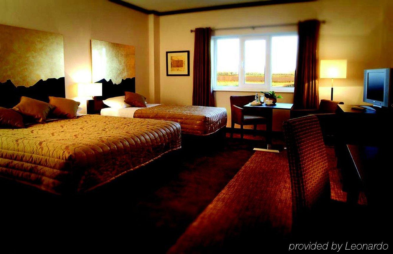 Talbot Hotel Карлоу Экстерьер фото